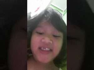 Child play piano/ sifra main piano Видео