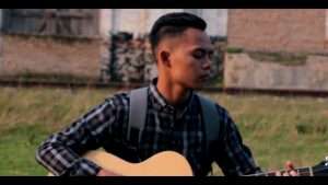 fingerstyle gitar cover - aisyah maimuna ( Tomi BEVITO ) Видео