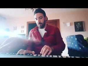 Beret-Te echo de menos cover piano Видео