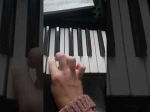 Свинка Пеппа. Игра песни бонг бинг бу на пианино. Видео